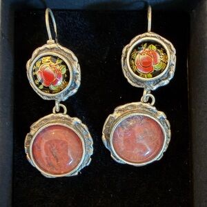 NEW BOUTIQUE Elegant Silver and Pink Dangle Earrings